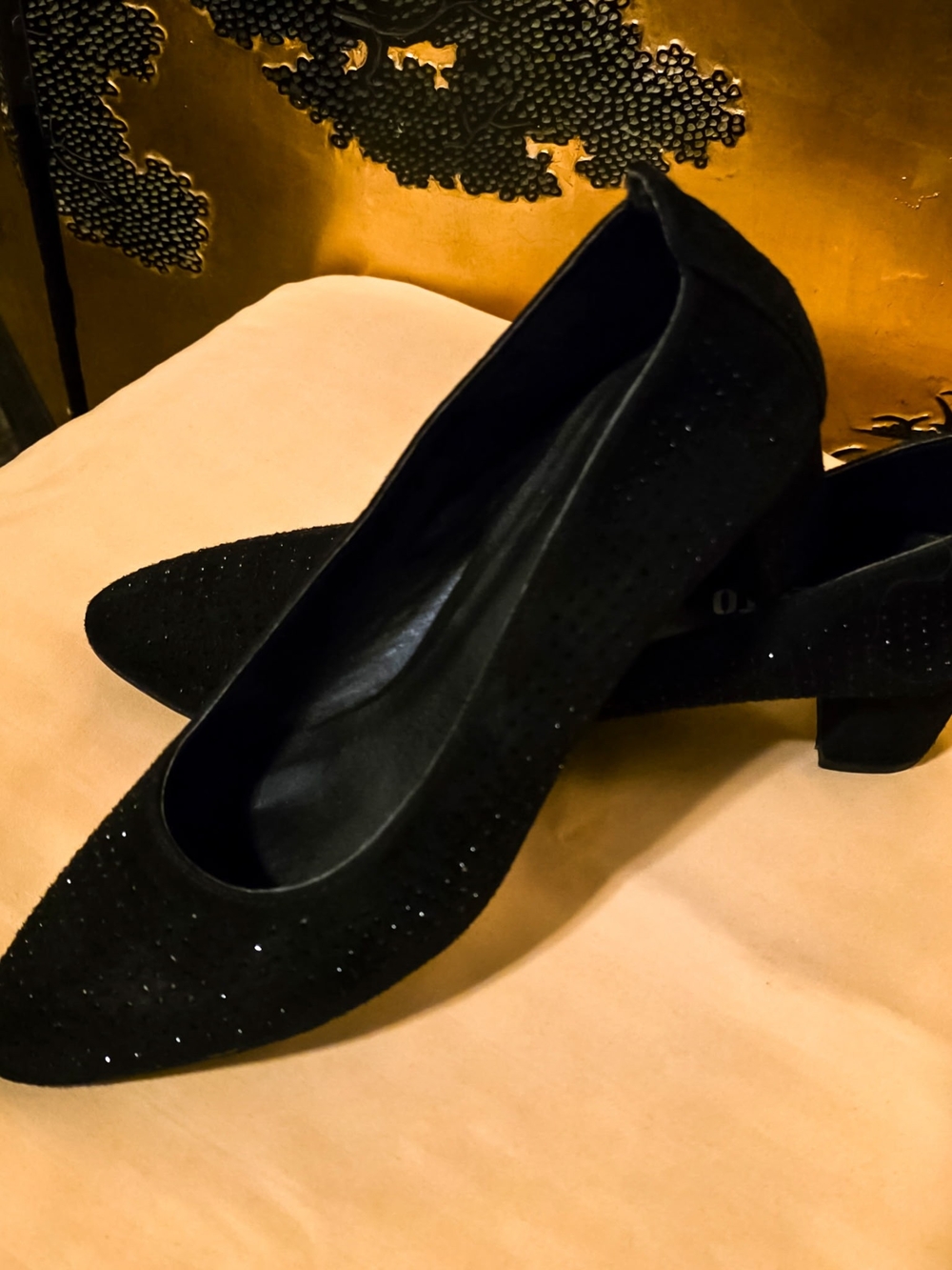 Women's Low Block Heel Miss Liberto Black Pointed Toe Pumps EU37